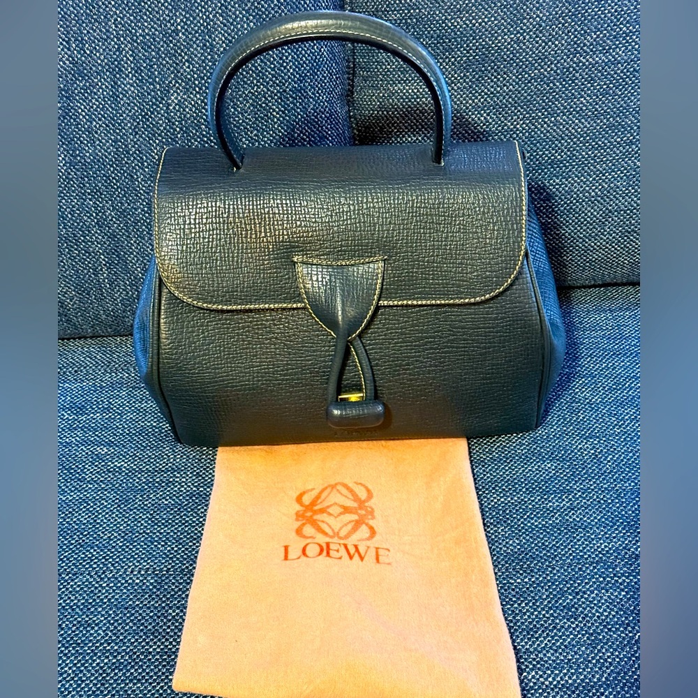 LOEWE AUTHENTIC BLACK CALFSKIN LEATHER TOP HANDLE HANDBAG. EUC.